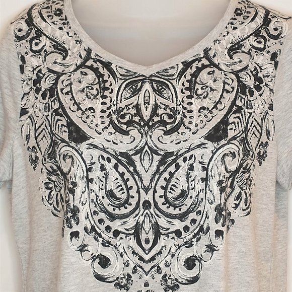Chico's Zenergy Gray Scroll Print Tee Chico Size 0=Small - Picture 3 of 10